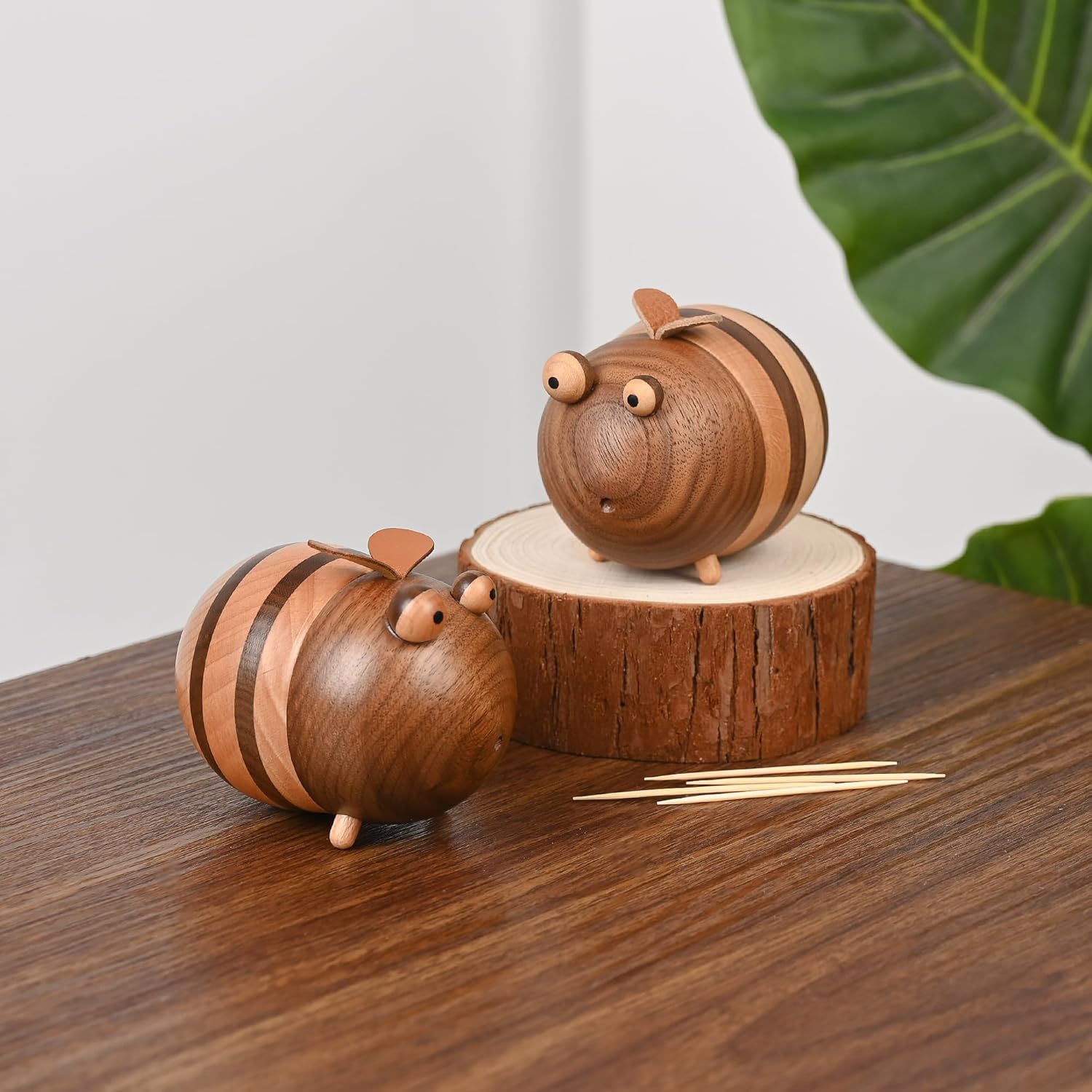 Bee Toothpick Holder Dispenser - Kitchen Gadgets Images avis et prix